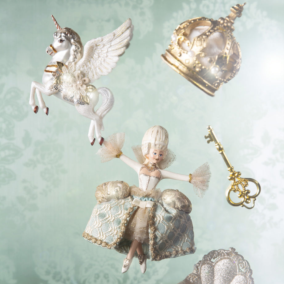 Christmas Decoration Shopping Starts Here!